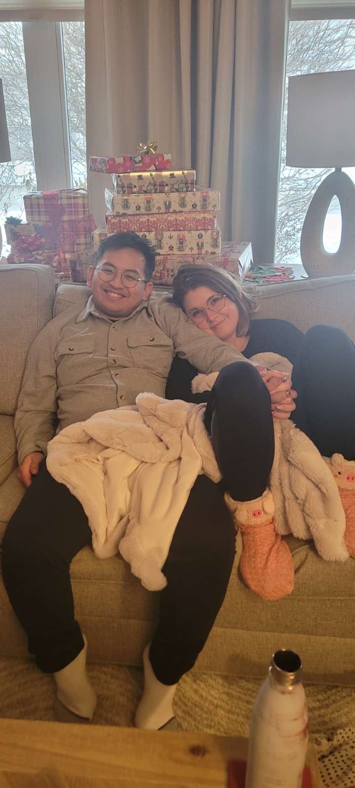 Kaley and Jay on the couch